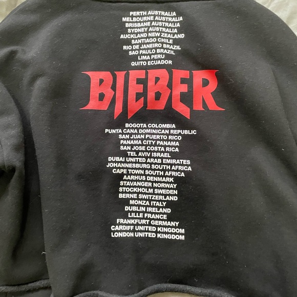 H&M Justin Bieber Stadium Tour Cropped Hoodie - Picture 2 of 4